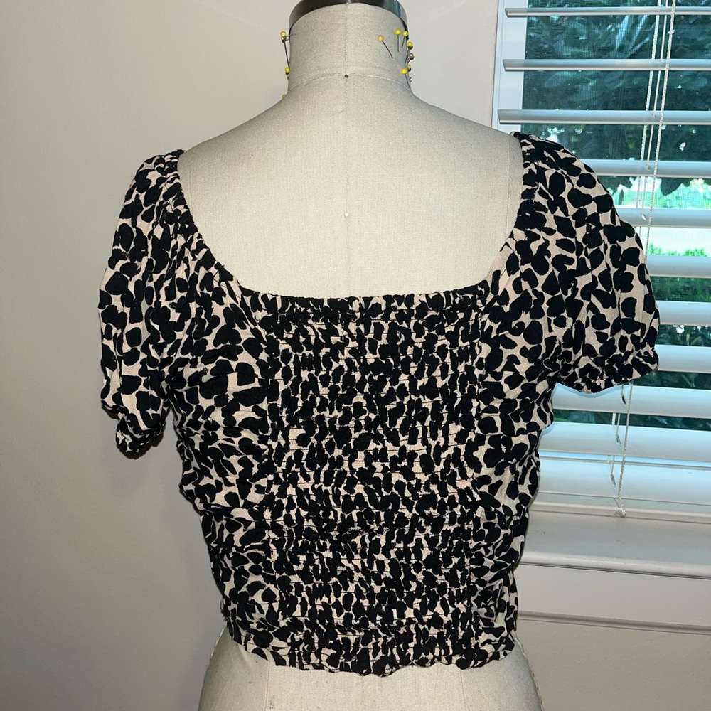 Cute Printed Top - Picture 3 of 5